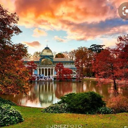 Parque El Retiro Madrid Apartment Exterior photo